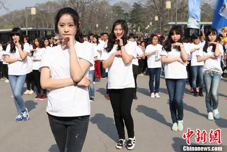 女子结婚三年 发现老公是骗子